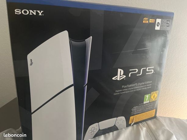 PS5 + 2 manette vendu avec sa boîte