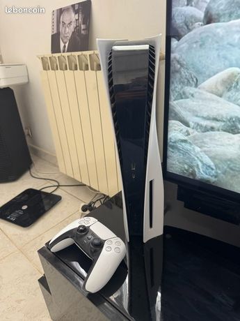 PS5 avec lecteur + 1 manette