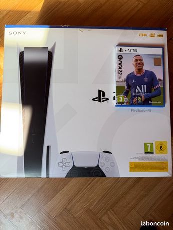 Ps5 avec une manette et fifa 22