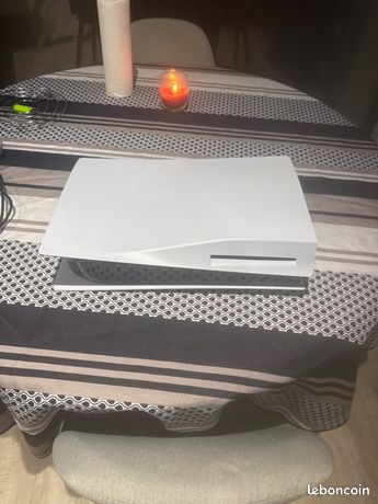 Ps5 avec lecteur et 2 manettes