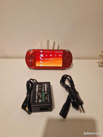 PSP 3004 red radiant + batterie et chargeurs