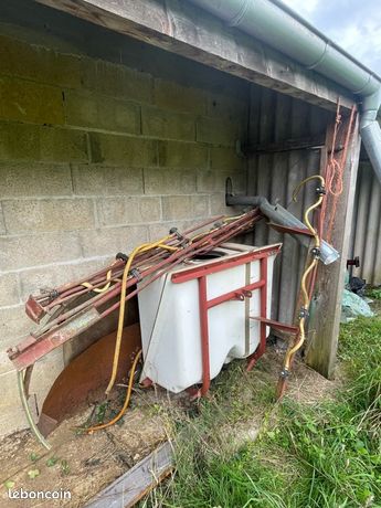 Pulvérisateur agricole Evrard porté 300 L