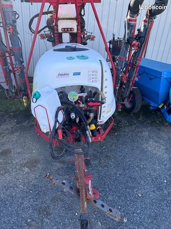 Pulvérisateur viticole nicolas tornado maxi 1000l