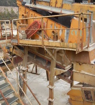 Py Petit Crible 2 étages Charpente