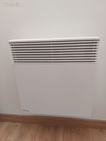 Quatre radiateurs électriques