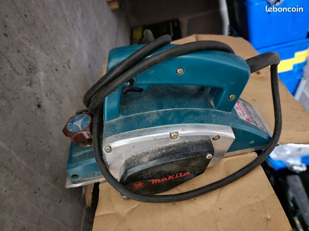 Rabot électrique makita