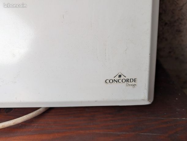 Radiateur #1 Concorde design 1500 W 230 V à prise murale