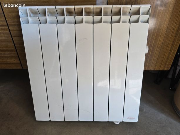 Radiateur electrique mural 1500w Conforthee inertie