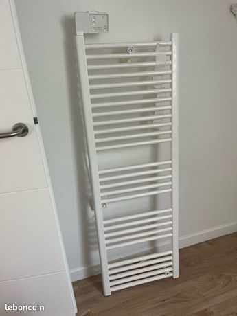 Radiateur électrique mural
