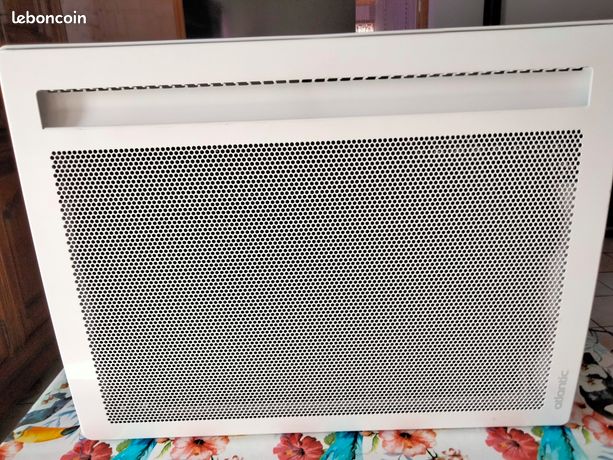 Radiateur panneau rayonnant comme neuf très peu servi