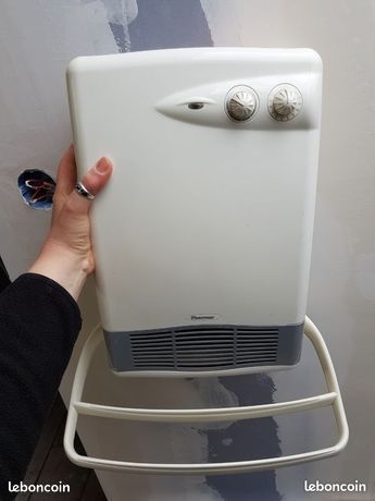 Radiateur soufflant de salle de bain sèche serviette