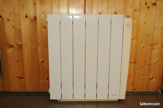 Radiateur électrique à inertie sèche Delonghi Kendra 1000W