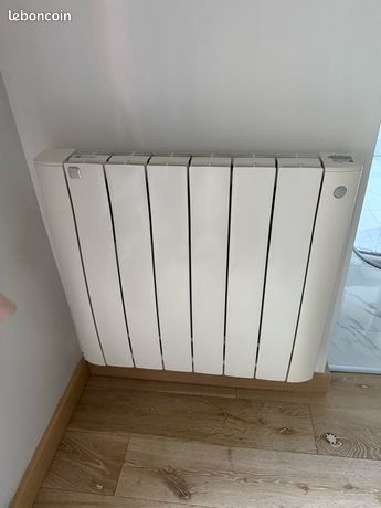 Radiateur électrique mural