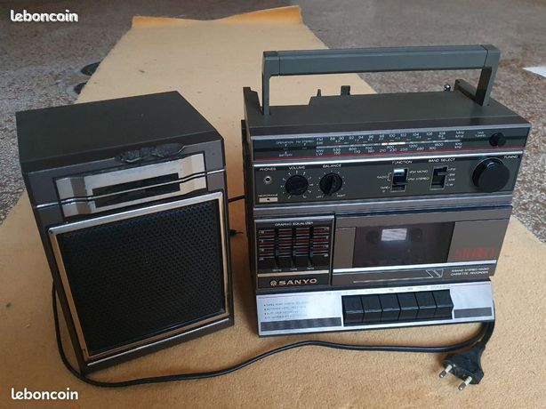 Radio Cassette Sanyo