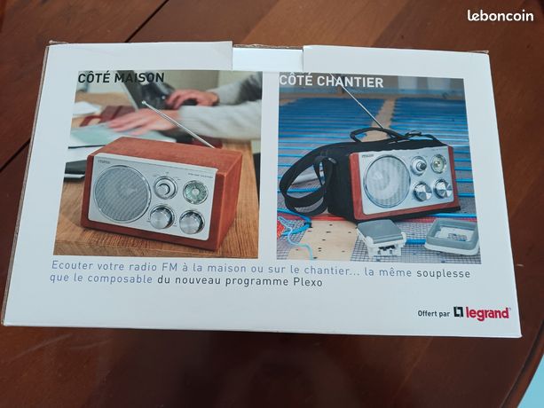 Radio FM avec enceinte acoustique Neuf