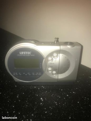 Radio-réveil à projection numérique LIFETEC