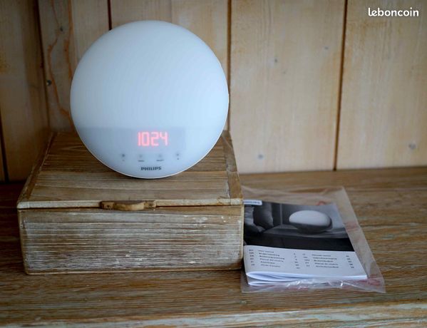 Radio réveil/simulateur d'aube PHILIPS HF 3519