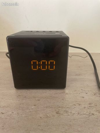 Radio réveil cube Sony