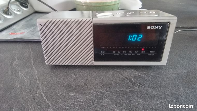 Radio réveil sony