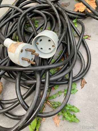 Rallonge électrique triphasée