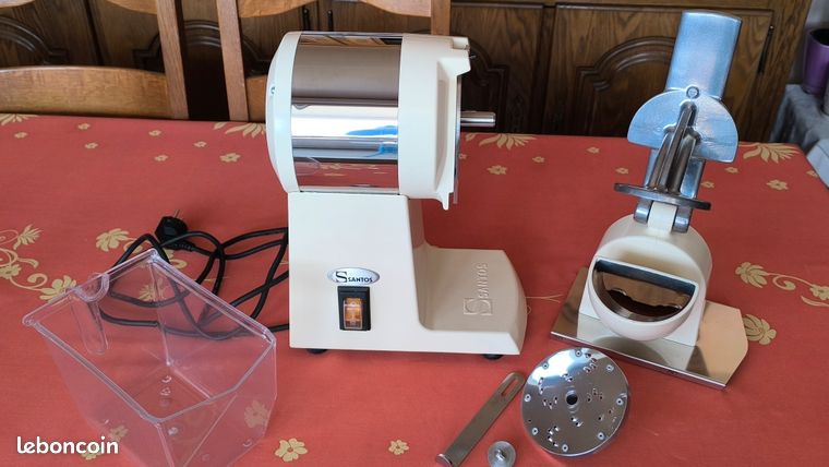 Râpe à fromage professionnelle Santos de 2015 en excellent état