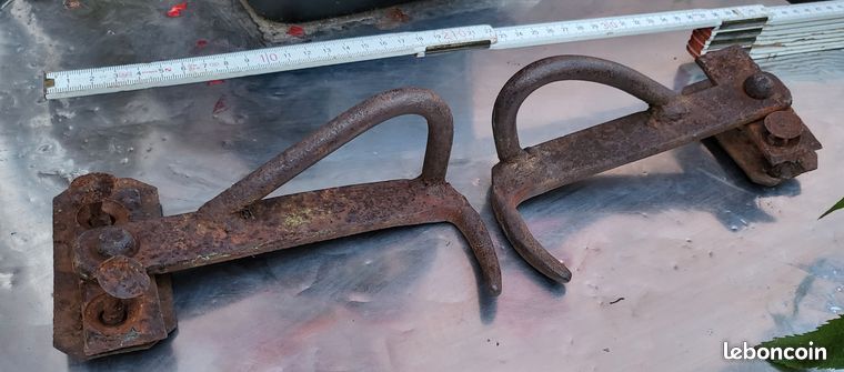 Vintage double crochet / serrure /verrou pour fermer une porte de grange ou autre 37 cms de longueur en tout acier indestructible