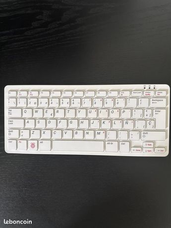 Raspberry Pi 400 Ordinateur intégré dans un clavier + Alimentation officielle