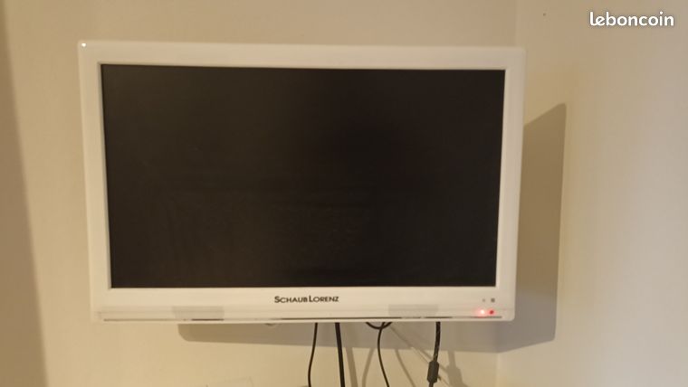 Recherche petit téléviseur d'appoint