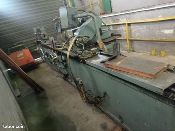 Rectifieuse cylindrique intérieure extérieure