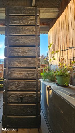 Récupérateur d'eau mural