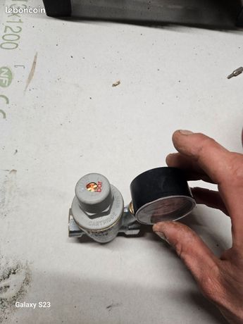 Reducteur pression 3 bar avec manometre