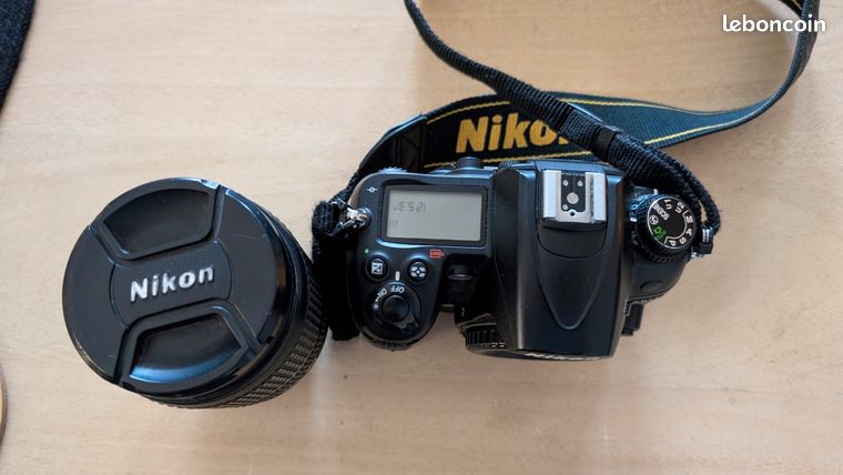 Reflex Nikon D7000 et objectif 18-105mm