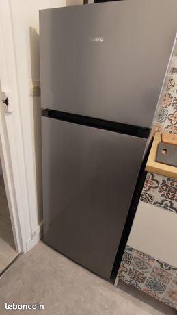 ❄️ Réfrigérateur 2 portes VALBERG 2D 206 E S180C – garantie 2026 – cause déménagement