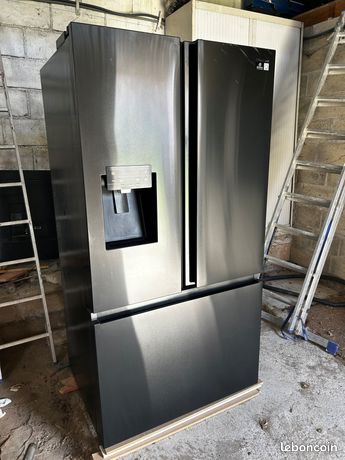 Réfrigérateur américain Hisense