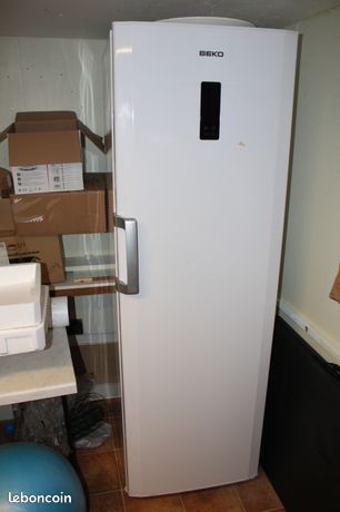 Réfrigérateur BEKO - cadeau