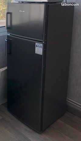 Réfrigérateur Candy gris 166L comme neuf