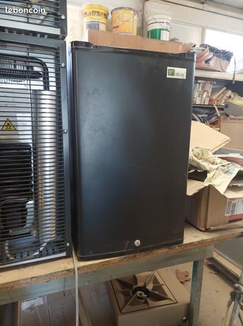 Réfrigérateur chambre d'hôtel