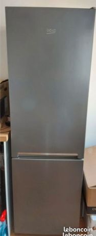Réfrigérateur combiné BEKO
