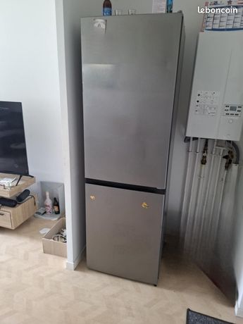 Réfrigérateur combiné hisense