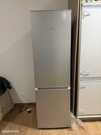 Réfrigérateur combiné VALBERG