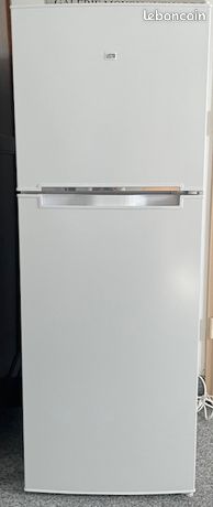 REFRIGERATEUR CONGÉLATEUR 2 portes LISTO marque Boulanger en ÉTAT NEUF