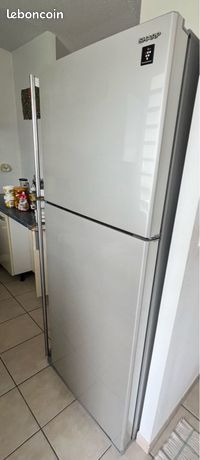 Réfrigérateur / Congélateur 2 portes SHARP