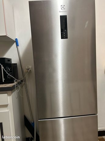 Réfrigérateur congélateur 3 tiroirs Electrolux