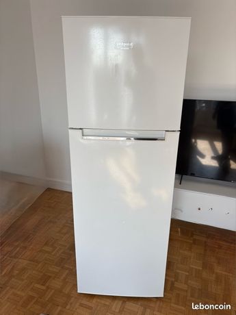 Réfrigérateur / Congélateur Ariston Hotpoint en très bon état
