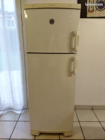 Refrigérateur-congélateur Arthur Martin