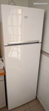 Réfrigérateur Congélateur BEKO A++ 2023
