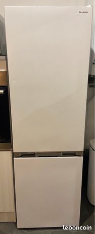 Réfrigérateur / congélateur blanc Sharp