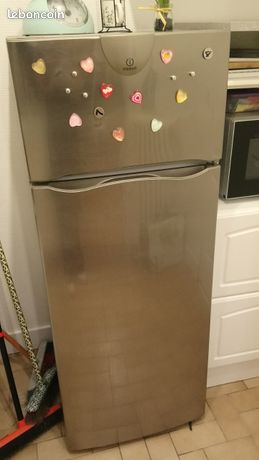 Réfrigérateur congélateur indesit