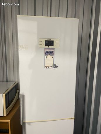 Réfrigérateur + congélateur LG