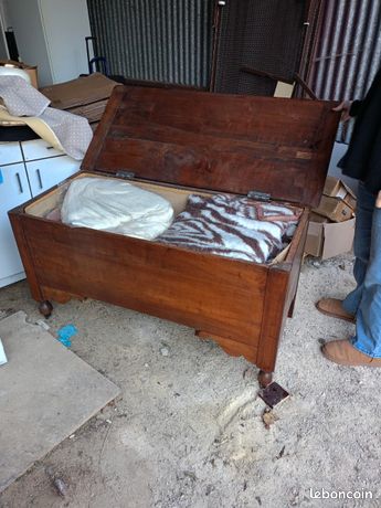 Réfrigérateur congélateur mobilier de maison